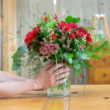 Comprar Minijarrón silvestre tonos rojos en Barcelona | Flores Navarro
