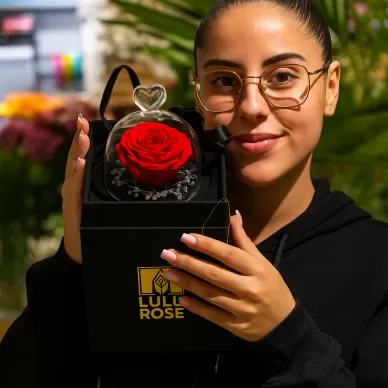 Comprar Mini Cúpula de Rosa Liofilizada en Barcelona | Flores Artificiales o Liofilizadas 2