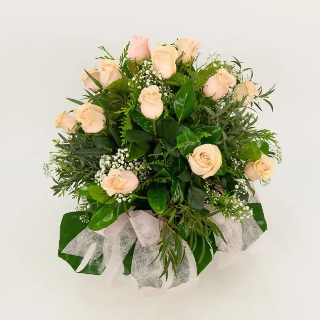 Personaliza tu jarrón de rosas