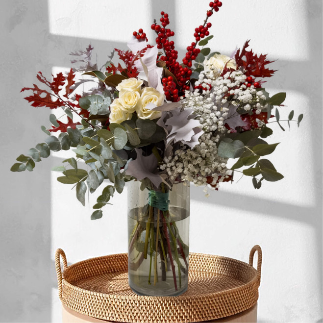 Ramo navideño pequeño | Flores blancas y rojas