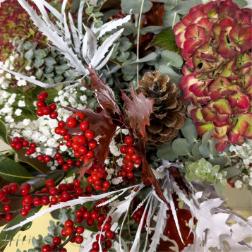Ramo de Navidad grande | Hortensias y bayas rojas