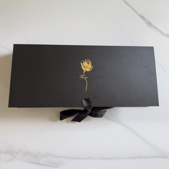 Caja "I Love You" con rosas y Ferrero | Regalo San Valentín original