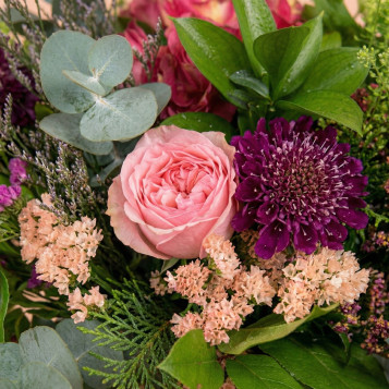 Ramo Miriam | Bouquet Elegante con Hortensia y Rosas Fucsia | Flores Navarro Barcelona
