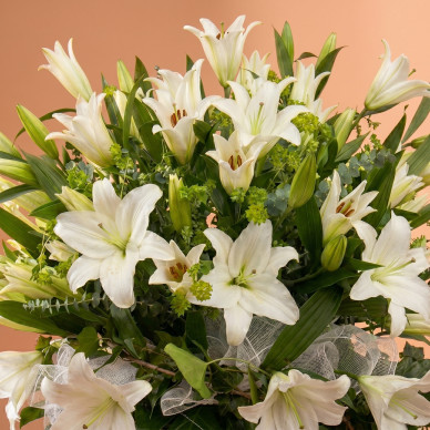 Comprar Hermoso Jarrón de Lilium Oriental en Barcelona | Centros de flores 2