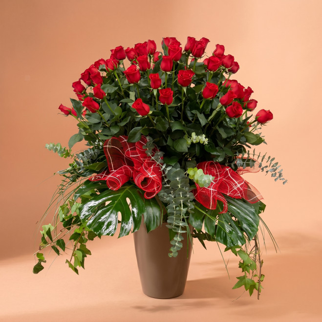 Comprar Preciosa Composición de 80 Rosas Rojas en Barcelona | Centros de Flores