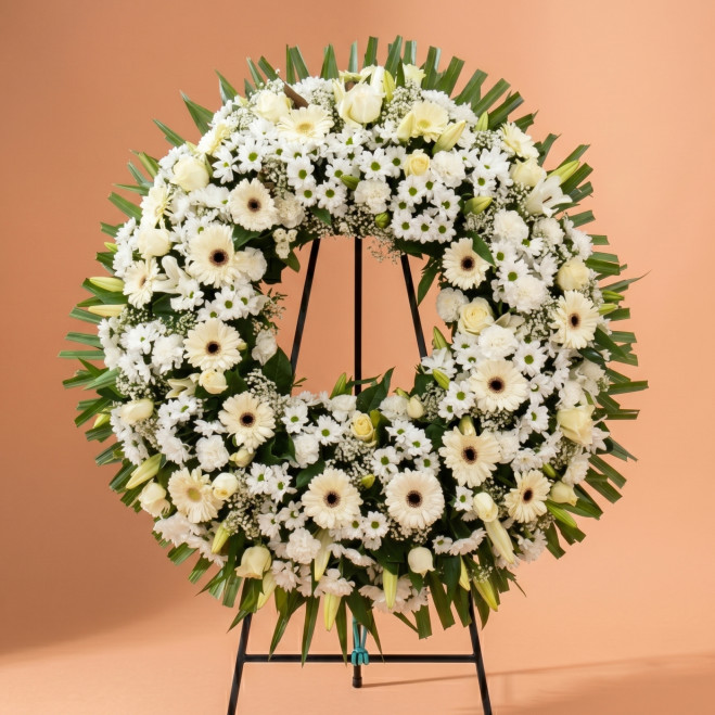 Comprar Corona Anémona en tonos blancos en Barcelona | Coronas