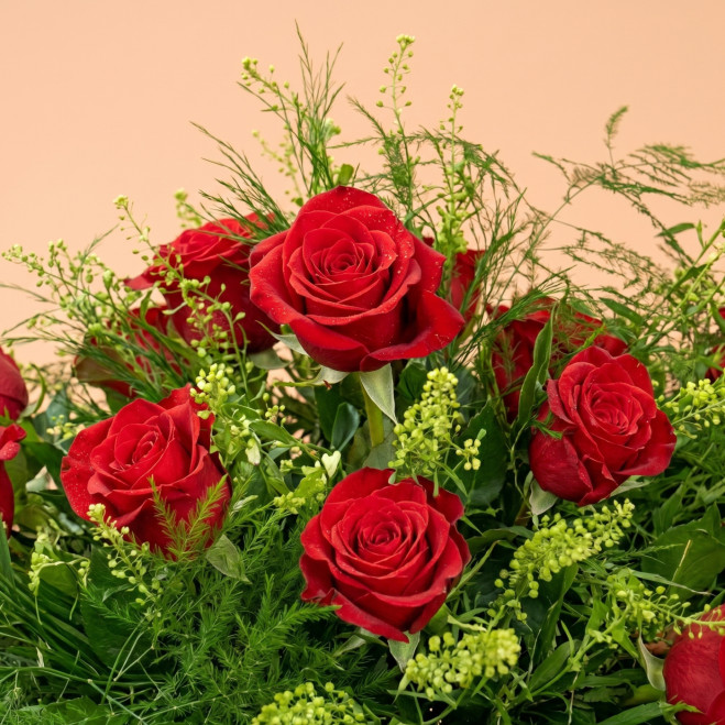 Compra Coixí de Roses a Barcelona | Flors per a Difunts