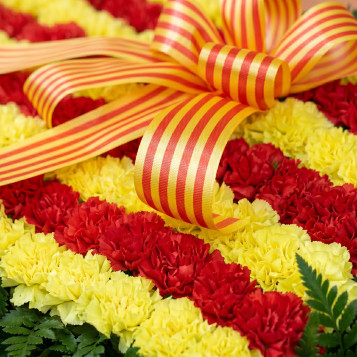 Compra Plafón Funerario Senyera en Barcelona | Flores para Difuntos